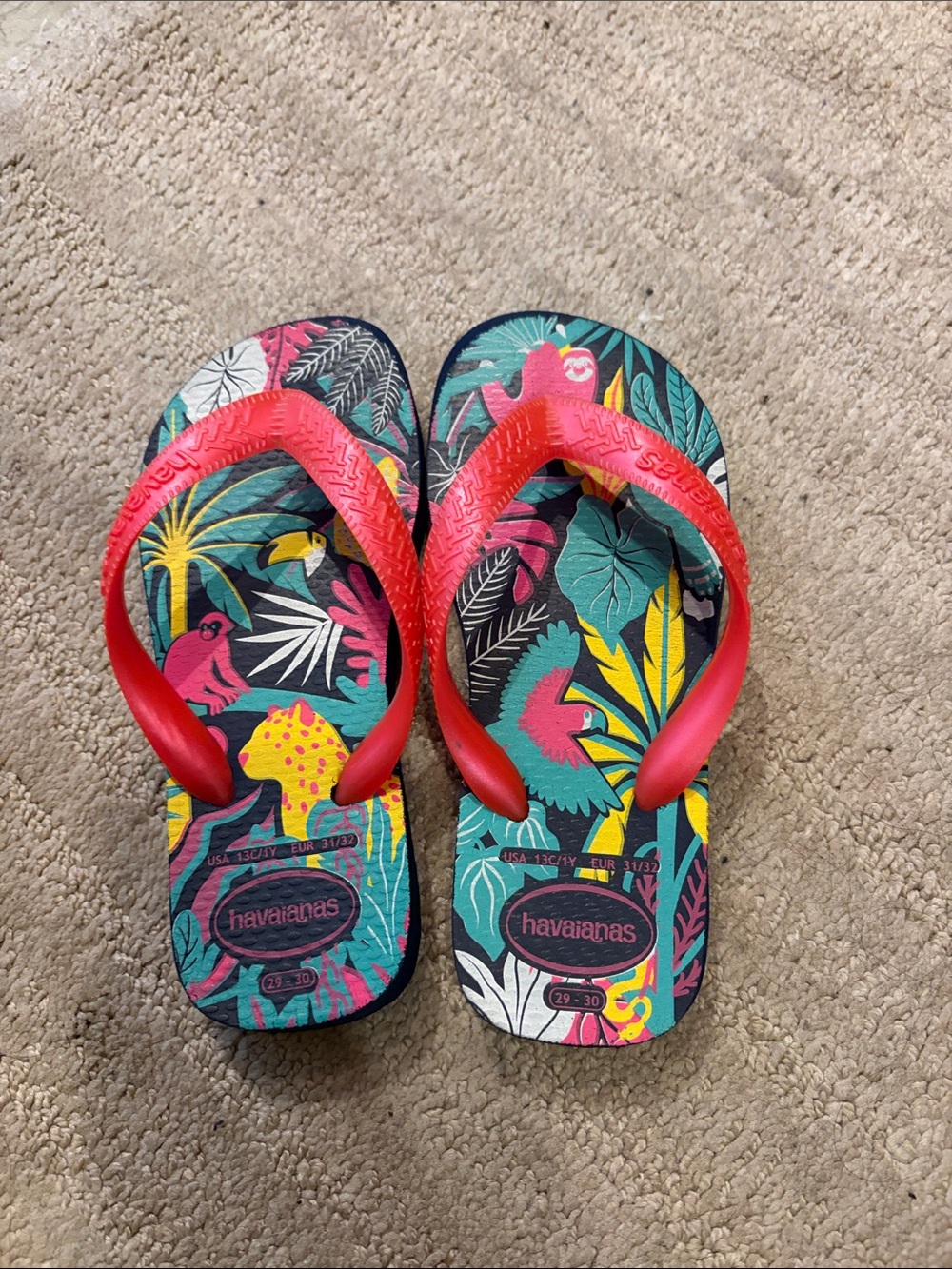 Havaianas Kids Tropical Print Flip Flops - Coral Straps